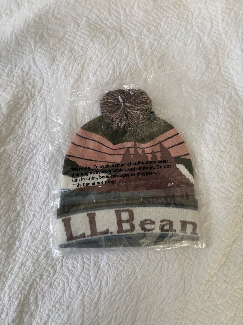 L.L. Bean men or ladies and boy & girl Striped Pom Knit Hat in Tan Olive & Cream